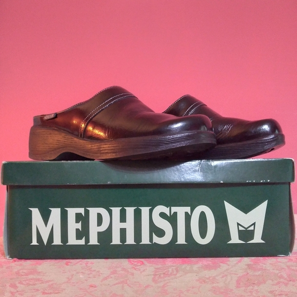 Mephisto Geike clogs, black/ patent leather - Size 8 - Picture 1 of 7